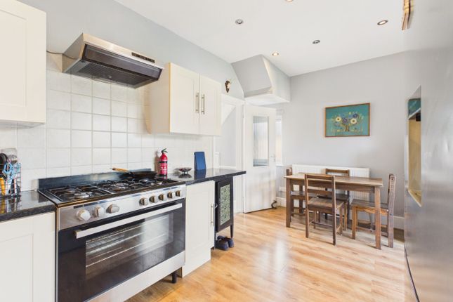1 Riversdale Road, Hull, East Riding of Yorkshire photo 3