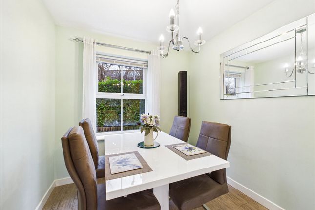14, Ann Strutt Close, Ipswich photo 4