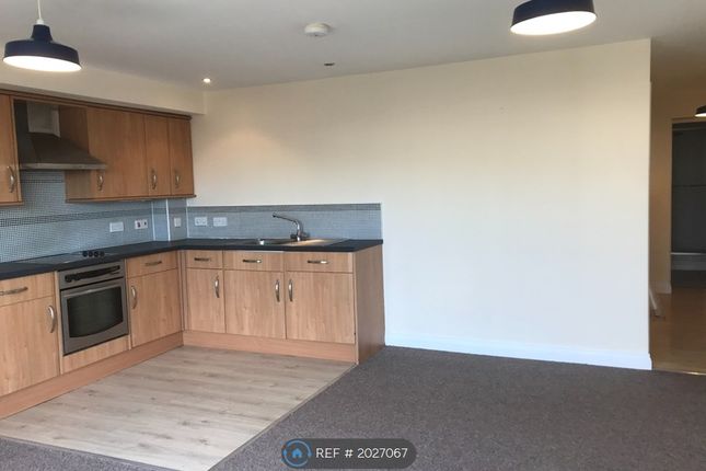 Flat to rent in Albert Road, Plymouth
