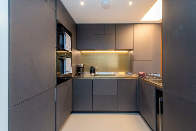 Flat for sale in Lewis Cubitt Square, London