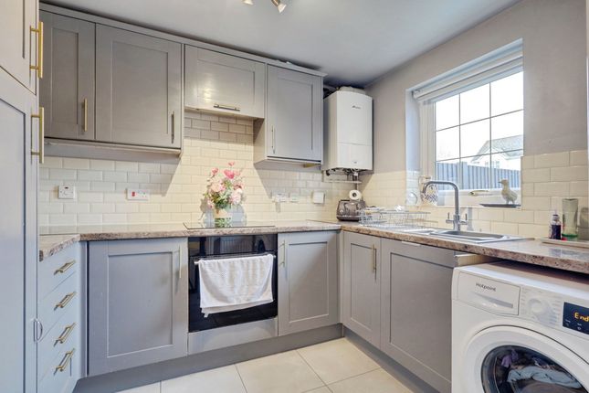 5, Munro Court, Wickford photo 4