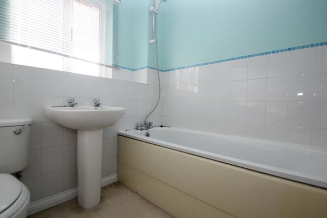 12, Friary Court, Woking photo 5