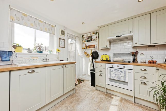 2 Church Cottages, Plumstone Road, Birchington photo 3