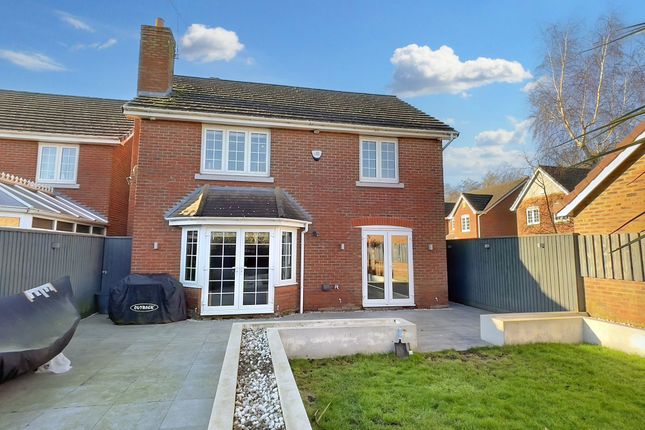 74 Long Lane, Coalville photo 4