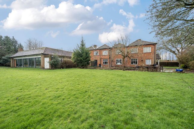 Thumbnail Detached house for sale in Barnes Lane, Kings Langley