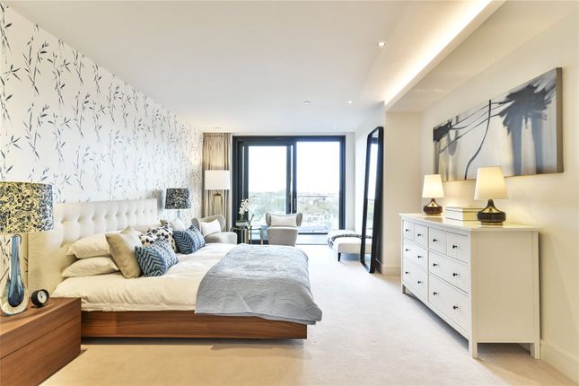 Thumbnail Flat for sale in Harbour Avenue, Fulham, London