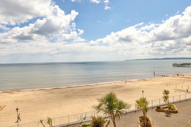 Thumbnail Flat for sale in Honeycombe Chine, Boscombe, Bournemouth