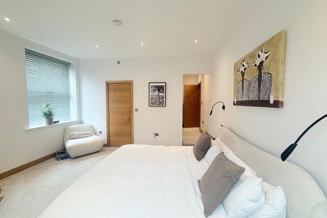 Apartment 2, The Old Post Office,, Chantry Drive, West Yorkshire photo 3
