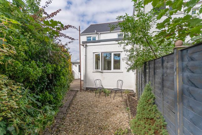 47 Bethesda Place, Newport photo 4