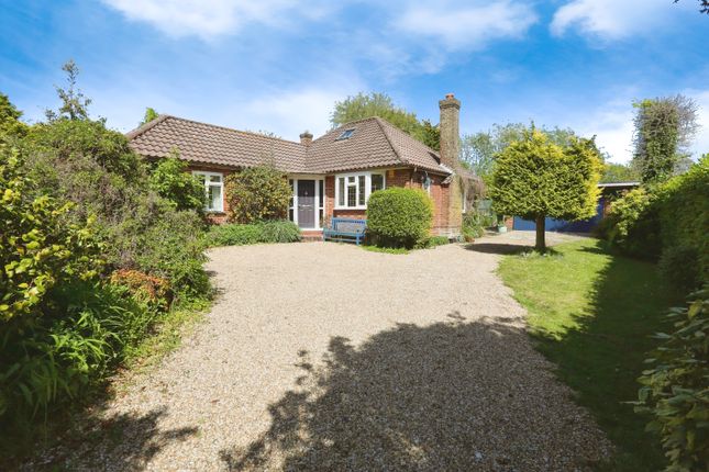 Thumbnail Bungalow for sale in Crescent Road, Locks Heath, Southampton, Hampshire