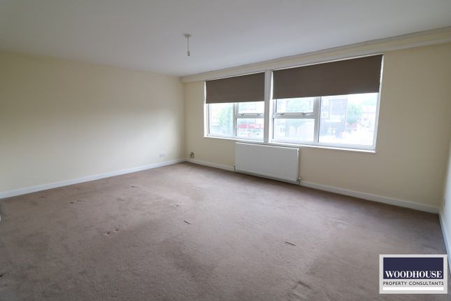 Thumbnail Flat for sale in Manorcroft Parade, College Road, Cheshunt