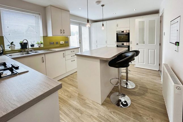 56, Primrose Way, Whitstable photo 2