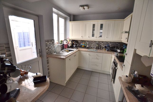 1 Waverley Road, Leicester photo 2