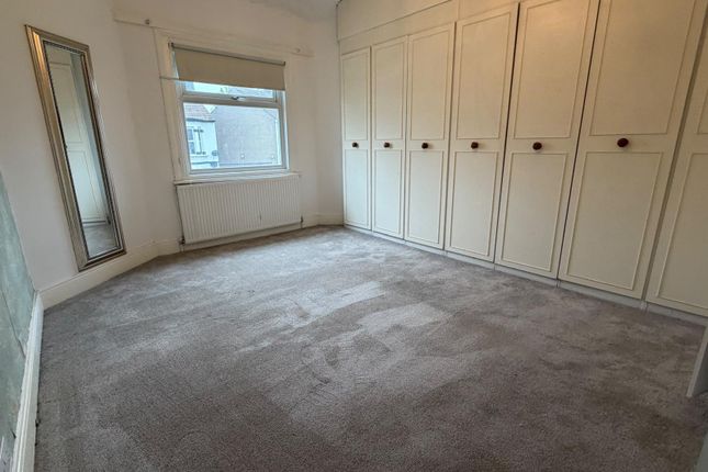 Mandeville Road, Enfield photo 2
