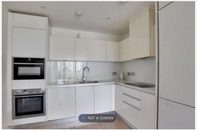 Flat, Merlin Court Handley Drive, London photo 2