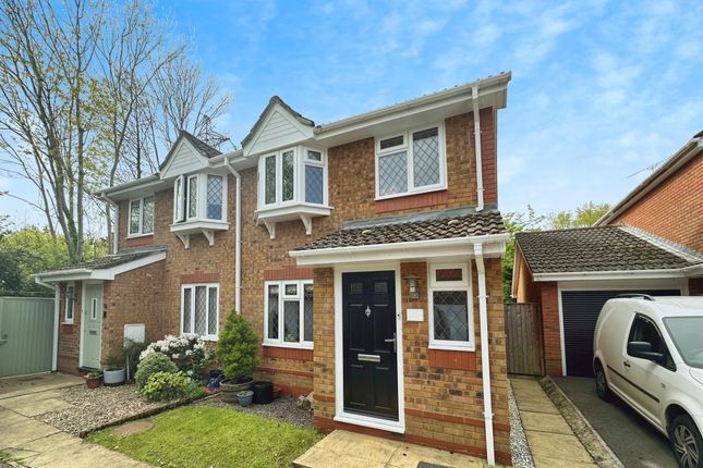 Thumbnail Semi-detached house for sale in Wainwright Gardens, Hedge End, Southampton