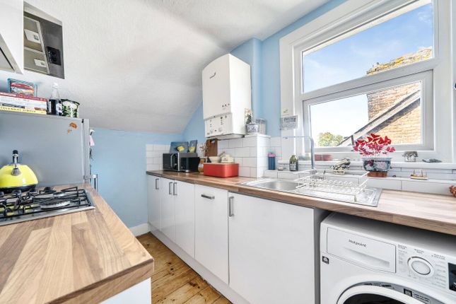 Flat 3, 45, Selby Road, London photo 4