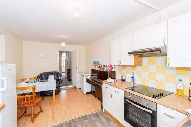 Semi-detached house to rent in Coventry Road, Southampton