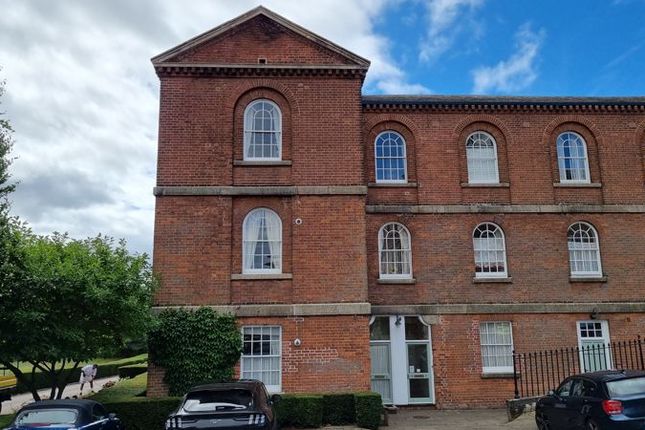 Thumbnail Flat for sale in Dunster Walk, Exminster, Exeter