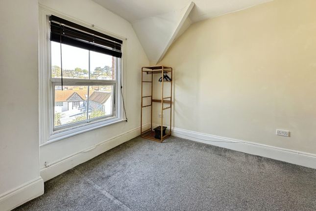 flat 3 1, Station Road photo 5