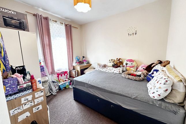 1a Denham Parade Oxford Road, Uxbridge photo 3