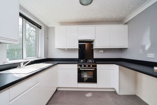 Flat 3 11, Regent Gardens, Grimsby photo 2