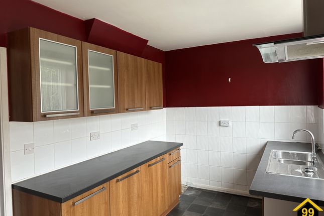 13, Nethan Drive, Aveley photo 5