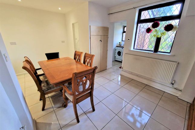 35, Tenter Balk Lane, Doncaster photo 3