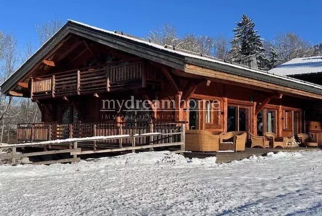 Thumbnail Chalet for sale in Megève, 74120, France