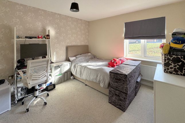 19 Cornfield Drive, Kent photo 4