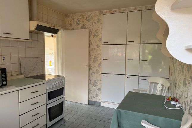1 Broadfield Close, Gomeldon, Salisbury photo 2