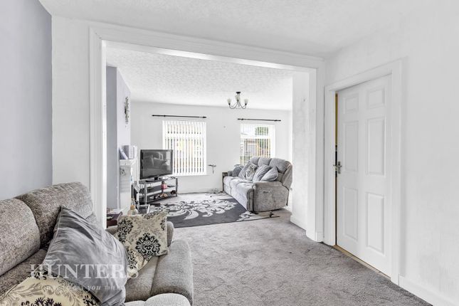 52, Elm Road, Oldham photo 4
