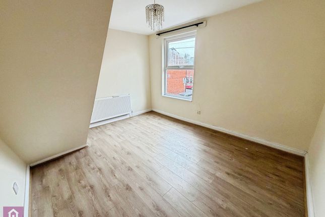 2, Rita Avenue, Greater Manchester photo 5