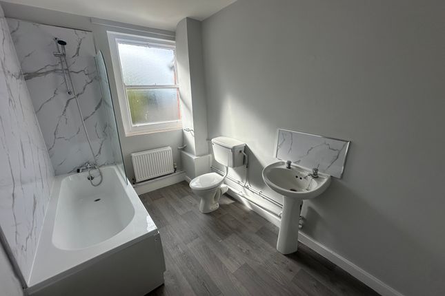 Flat 6, Liverpool photo 3