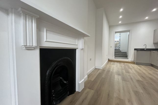 80 New Road, New Road, Llandeilo photo 5