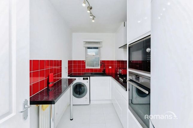 10, Crispin Way, Uxbridge photo 5