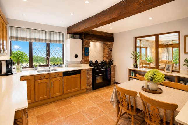 Canal Cottage, Hinksford Lane, Kingswinford photo 4