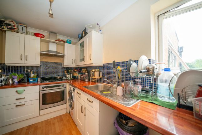107 River Park, Hemel Hempstead photo 4