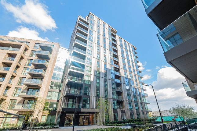 Flat to rent in Hartingtons Court, Woodberry Down, Finsbury Park