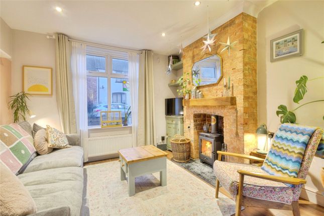16, Beechwood Road, Northamptonshire photo 3