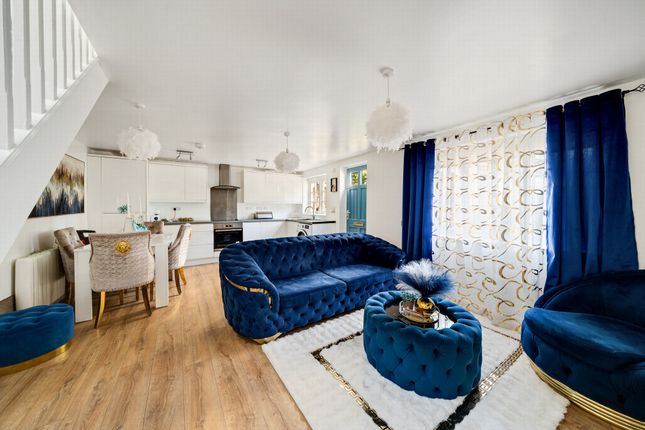 4, Bullace Mews, Dartford photo 5