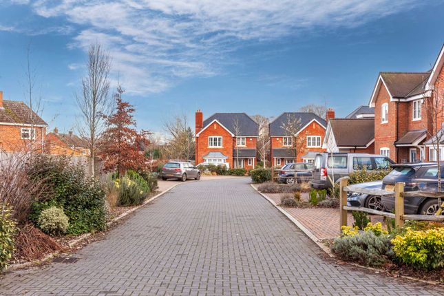 Detached house for sale in Heatherfield Place, Sonning Common, South Oxfordshire