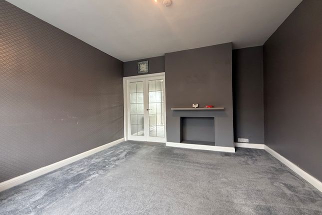 14, Wimbledon Avenue, Thornton-Cleveleys photo 3