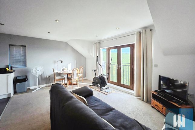 Apartment 15,, Lime Tree Court, Huddersfield photo 3