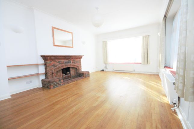 Detached bungalow to rent in Avenue Road, Pinner