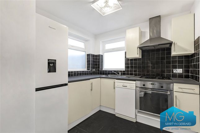 Flat for sale in Lansdowne Road, Finchley