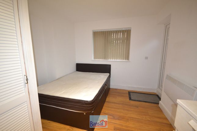 Flat 3, 49, Cromwell Lane, Coventry photo 5