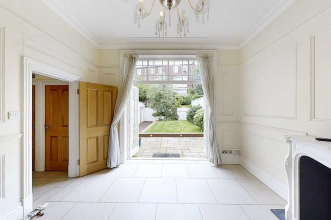 Detached house to rent in Loudoun Road, St John's Wood, London