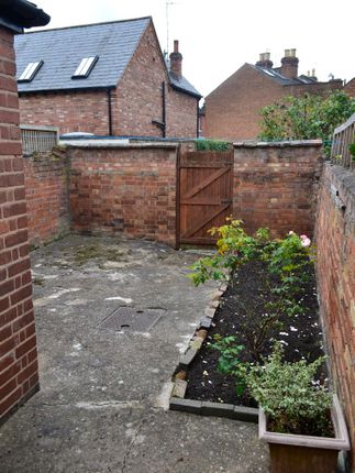 Terraced house to rent in 162 Leam Terrace, Leamington Spa