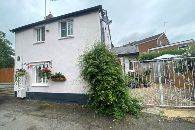 Detached house for sale in Cross Street, Daventry, Northamptonshire